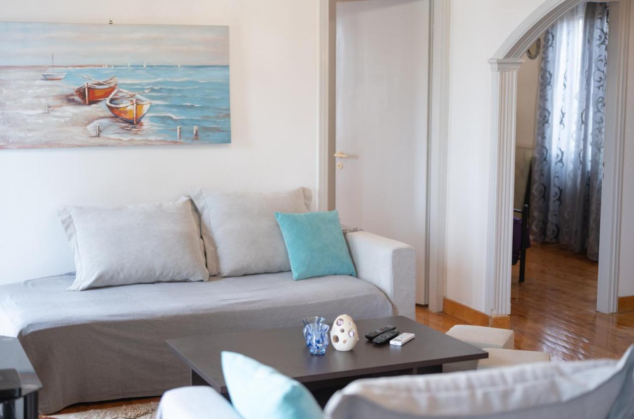 Theofanis Giannoulis Apartment