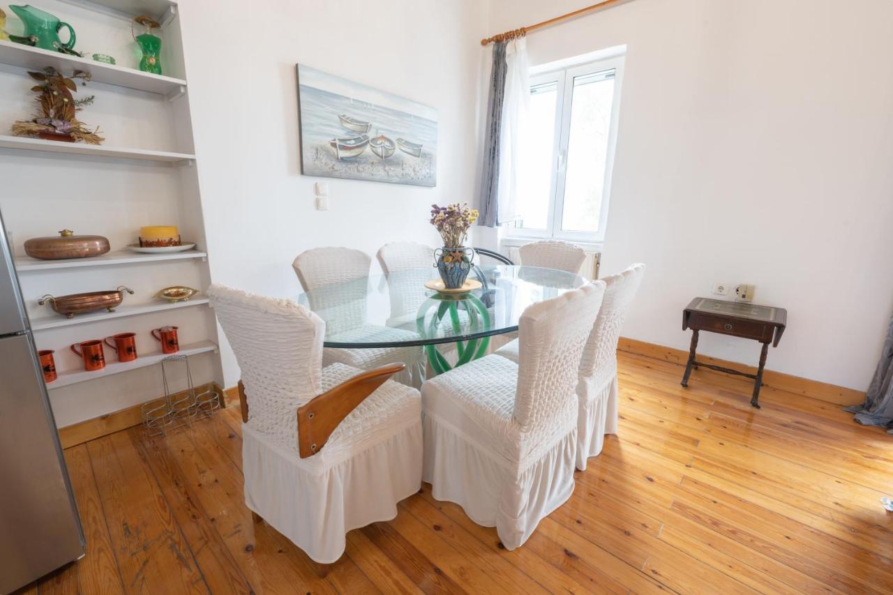 Theofanis Giannoulis Apartment *